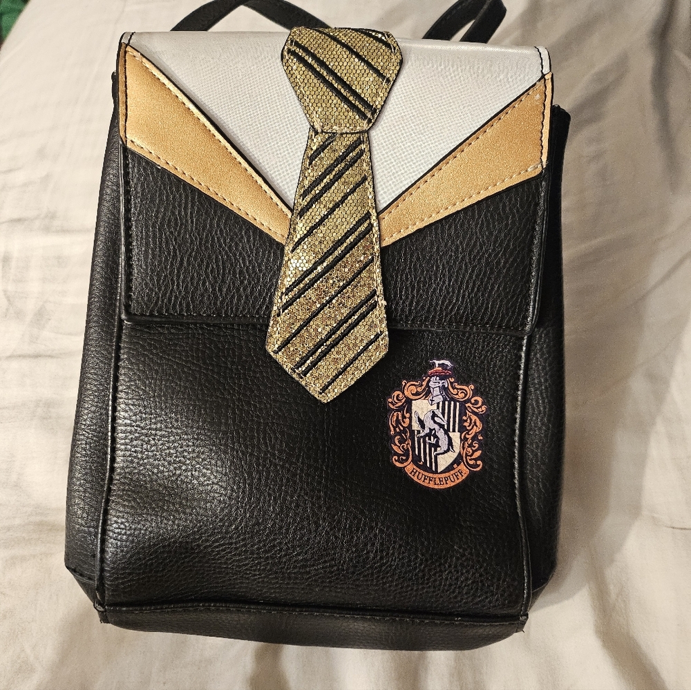 Danielle Nicole Harry Potter Hufflepuff Mini Backpack /Purse Adjustable‎ Straps